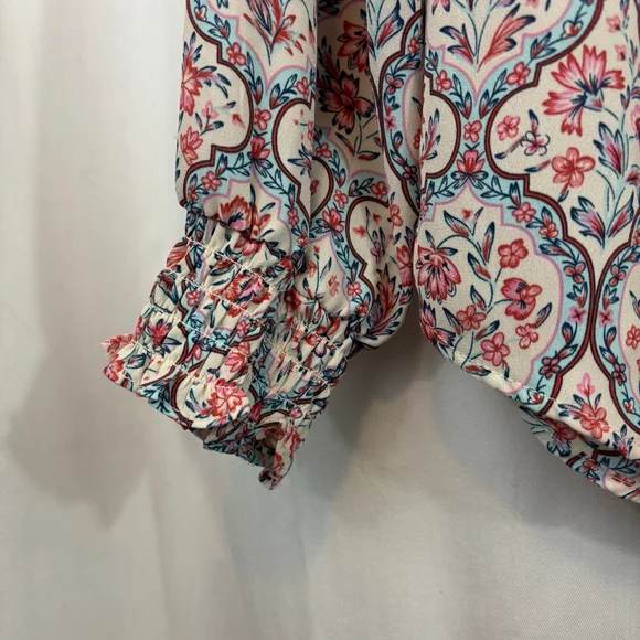 Women's Anthropologie Joie Cream Pink Blue Floral Long Sleeve Blouse Size M - Picture 3 of 7